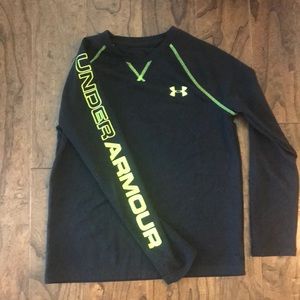 YLG UNDERARMOUR black waffle type shirt.